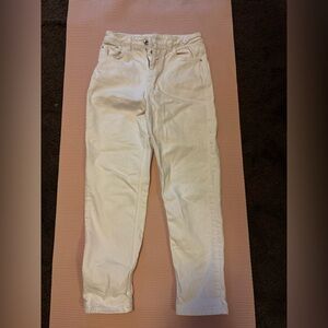 Zara Women’s White Jeans size US 4